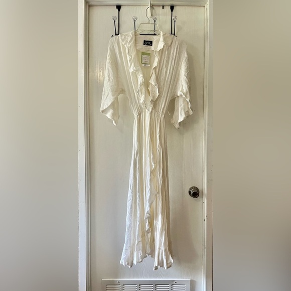 Sybil Vintage White Tweed-Knit Ruffled Maxi Dress - Picture 1 of 10